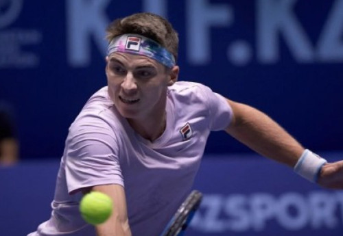 Фотография к новости: Скатов сенсационно обыграл 71-ю ракетку мира в четвертьфинале "Челленджера"