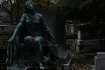 Фотография к новости: Разрыли могилы: расследование начали в Талдыкоргане