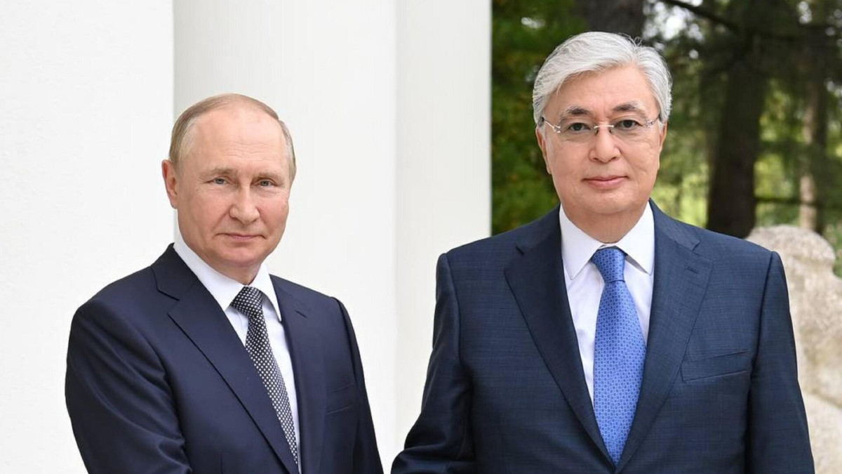 Токаев и Путин поздравили друг друга с 30-летием дипломатических отношений между Казахстан и РФ