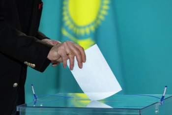 Фотография к новости: Цены на продукты и дефицит ученических мест: о чём говорят кандидаты со своими избирателями