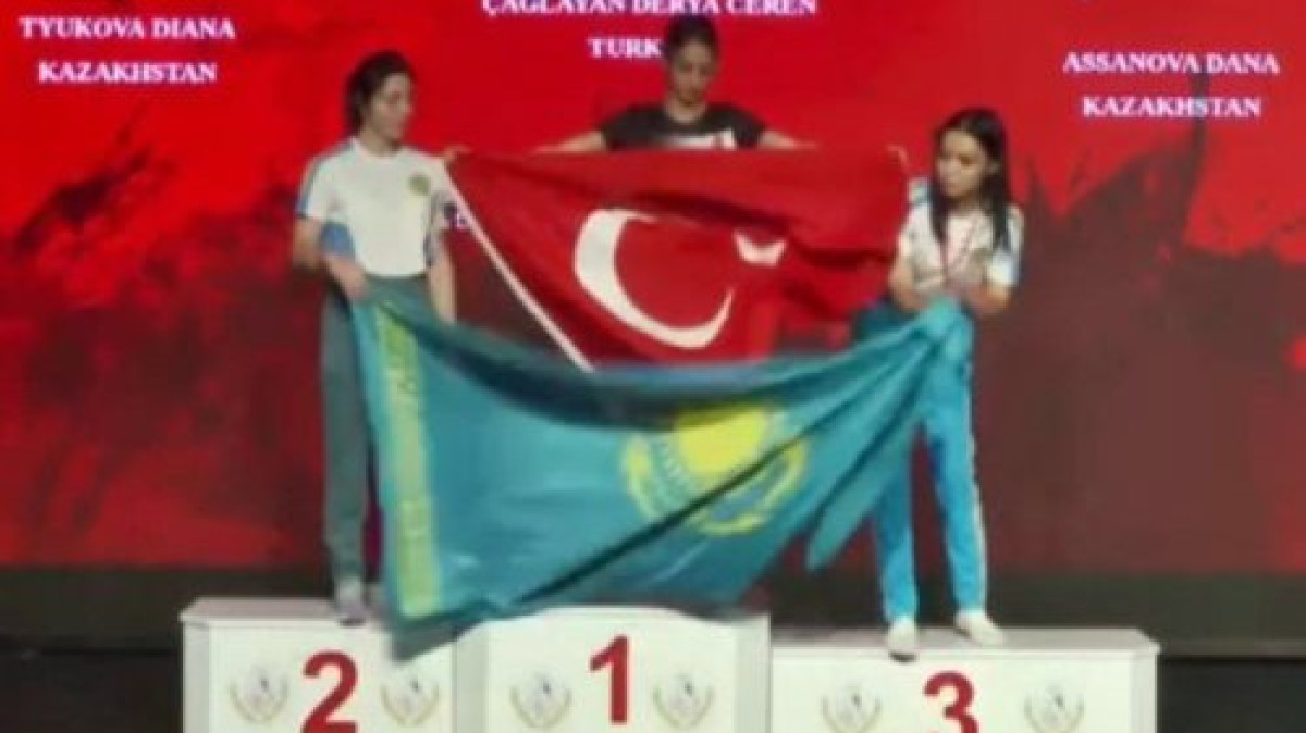 скриншот из видео