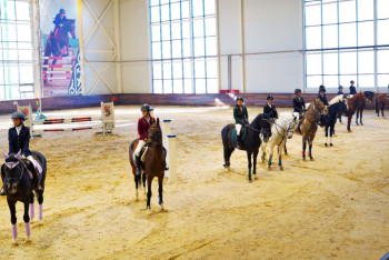 Фотография к новости: Наездники и скакуны из разных регионов Казахстана съехались в Астану