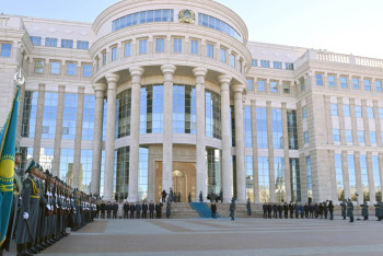 Фотография к новости: Поздравительные телеграммы из разных стран поступают Токаеву