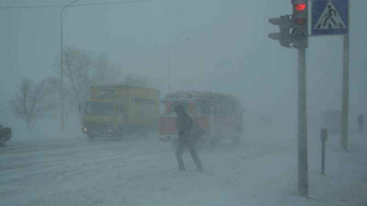 Метели прогнозируют синоптики в Казахстане 27 октября
