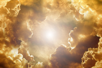 Фотография к новости: На "розовые облака" пожаловались жители Караганды