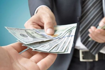 Фотография к новости: Страны СНГ договорились выдавать беглых коррупционеров друг другу