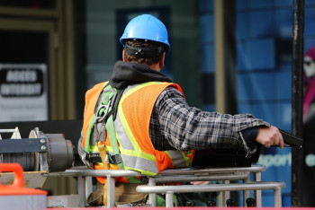 Фотография к новости: Большинство трудовых мигрантов в Казахстане работают в строительной отрасли