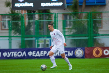 Фотография к новости: Забросали судью бутылками: ФК "Акжайык" оштрафован за конфликт после матча