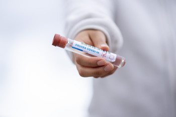 Фотография к новости: Суточная заболеваемость СOVID-19 в Казахстане снова растёт