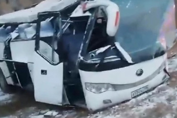 Фотография к новости: Автобус с казахстанцами перевернулся под Челябинском