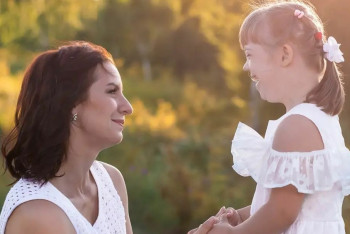 Фотография к новости: "Всё не так страшно, как кажется": история мамы девочки с синдромом Дауна