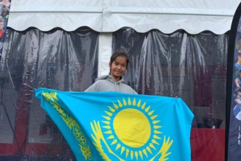 Фотография к новости: 15-ти летняя казахстанка впервые пробилась в основу турнира среди взрослых