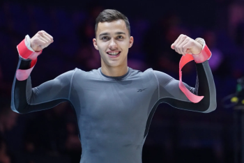 Фотография к новости: Казахстанские гимнасты вышли в финал чемпионата мира