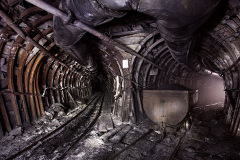 Фотография к новости: Министр по ЧС выехал на место трагедии в Карагандинскую область