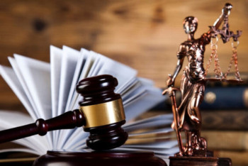 Фотография к новости: Парламент принял закон о Конституционном суде РК