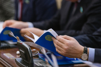 О шести подписанных президентом законах высказались казахстанские политологи