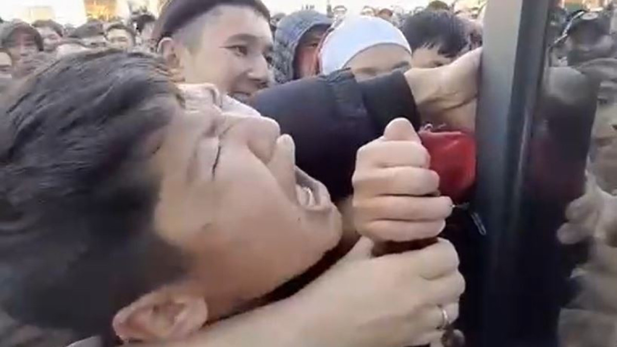 скриншот с видео