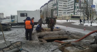 В Петропавловске место порыва на трубе, лишившей город воды, нашли при помощи робота