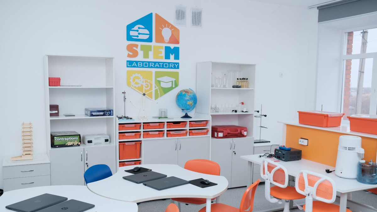 Собственная Stem-лаборатория и телестудия появились в сельской школе в Павлодарской области