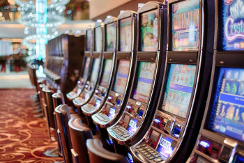 Фотография к новости: Скандал с полицейскими в казино: сотрудники получили дисциплинарное взыскание