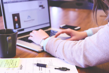 Фотография к новости: В Казахстане на 95 процентов оцифрованы госуслуги в социально-трудовой сфере