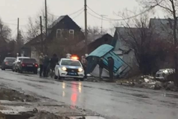 Фотография к новости: Снес остановку в Петропавловске: врачи рассказали о состоянии детей