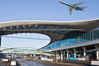 Фотография к новости: В аэропортах Москвы ввели режим повышенной угрозы теракта