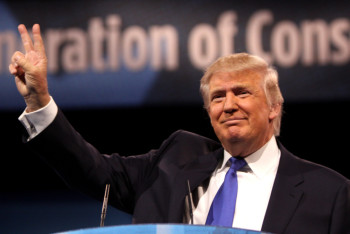 Фотография к новости: Дональд Трамп подал заявку на участие в президентских выборах 2024 года