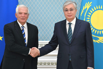 Фотография к новости: Касым-Жомарт Токаев встретился с Верховным представителем ЕС в Астане