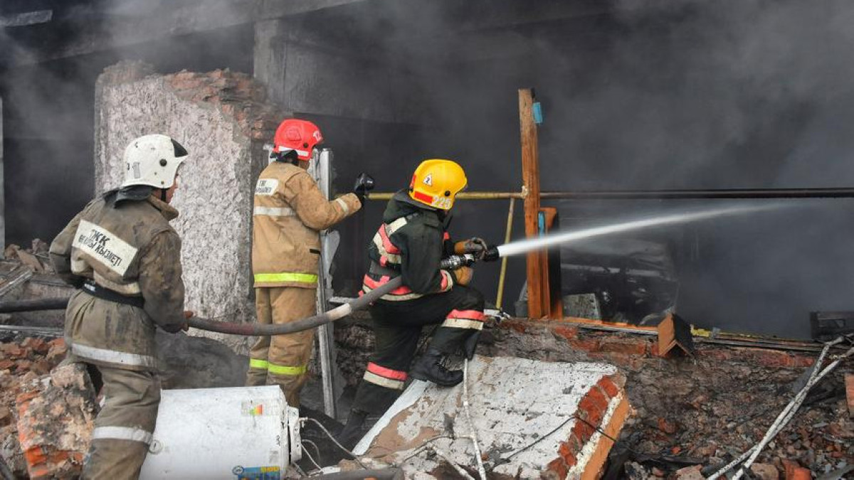 Взрыв прогремел на СТО в Петропавловске