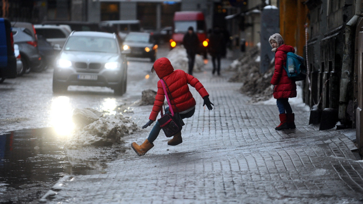 twitter.com/permactive