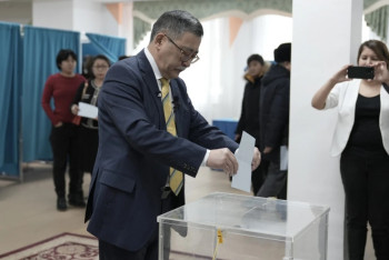 Фотография к новости: Кандидат в президенты Мейрам Кажыкен отдал свой голос на выборах