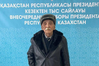 Фотография к новости: Потомок Абая принял участие в президентских выборах