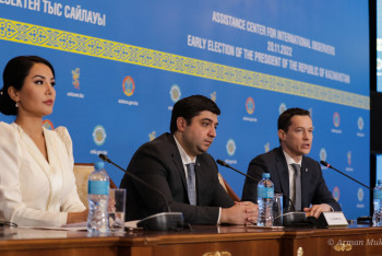 Фотография к новости: "Мы отмечаем большую явку" - наблюдатели о выборах