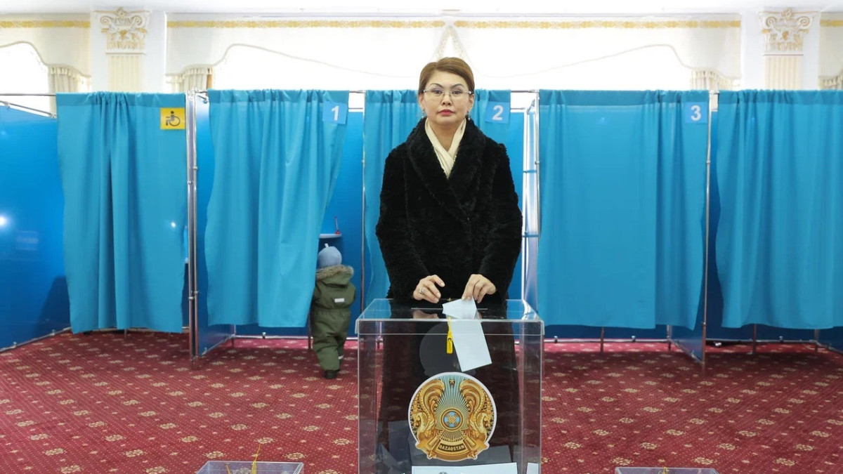 Аида Балаева проголосовала на выборах президента