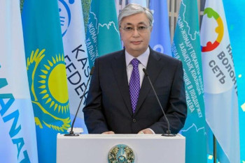 Фотография к новости: Касым-Жомарт Токаев посетил Республиканский общественный штаб