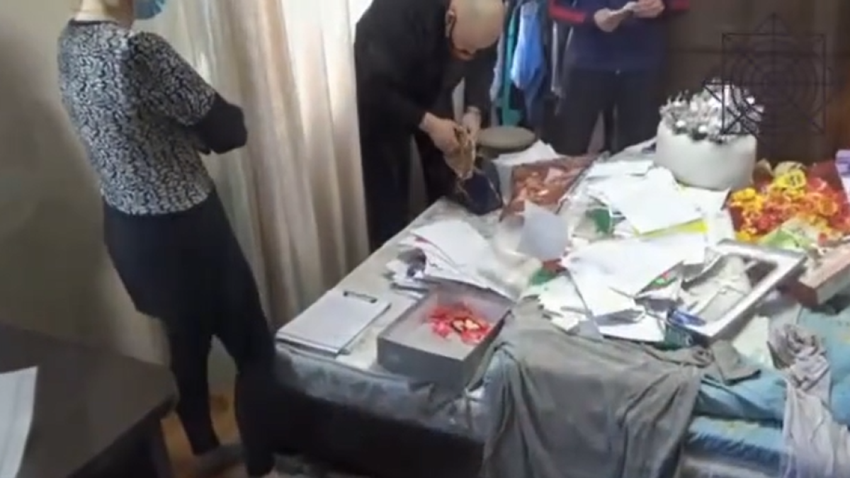 кадр из видео