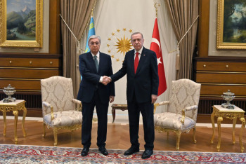 Фотография к новости: Токаев провёл телефонный разговор с Эрдоганом