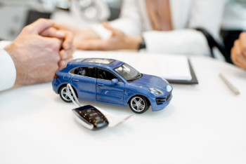 Фотография к новости: В Казахстане снизился спрос на автокредиты