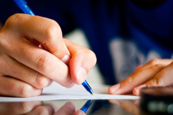 Фотография к новости: Жалобы потребителей на транспорт, связь и медуслуги увеличились в три раза