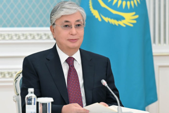 Фотография к новости: Токаев продолжает получать поздравления с победой на выборах