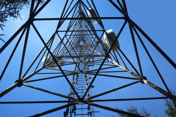 Фотография к новости: К 2023 году в Алматы установят 172 базовые станции 5G