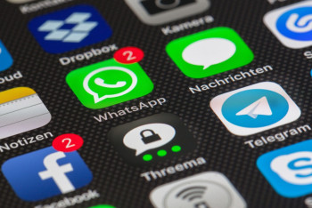 Фотография к новости: Глобальную утечку данных пользователей WhatsApp прокомментировали в МЦРИАП