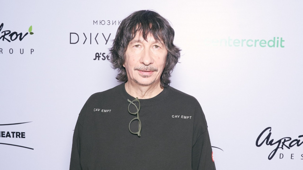 предоставлено героем