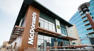 С чем связано закрытие McDonald’s в Казахстане, рассказал глава минторговли