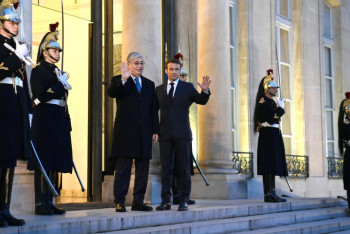 Фотография к новости: Токаев пригласил Макрона посетить Казахстан