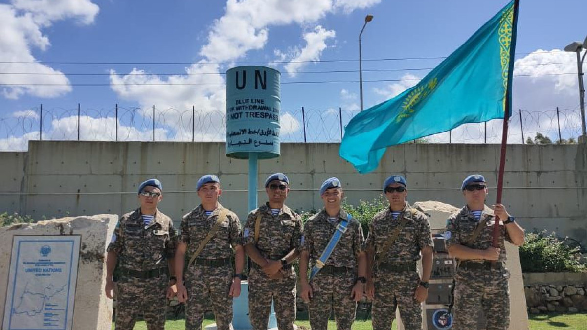 предоставлено героем