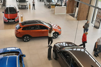 Фотография к новости: СМИ: цены на автомобили LADA в Казахстане оказались ниже российских