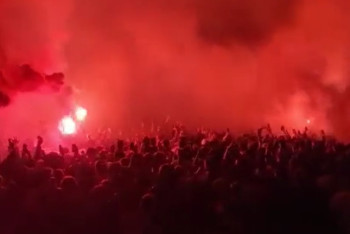 Австралийцы отпраздновали с пиротехникой выход своей сборной в плей-офф мундиаля