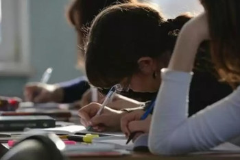 Фотография к новости: Академическая свобода: как новый концепт изменит колледжи страны, рассказал глава Минпросвещения